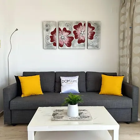 Domuum Holidays Apartman *